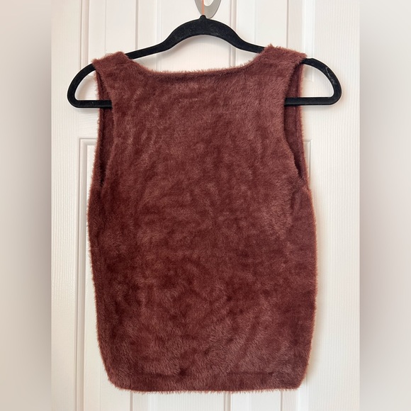 NWT! Plus Size Fuzzy Sweater-Knit Sleeveless Top 1X - Picture 5 of 8